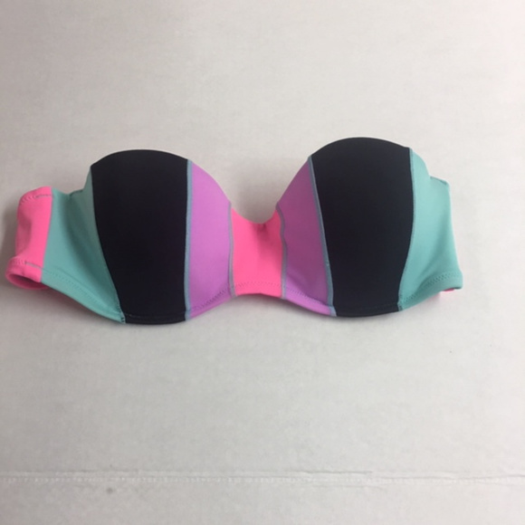 Victoria's Secret Bikini Top - Picture 1 of 4
